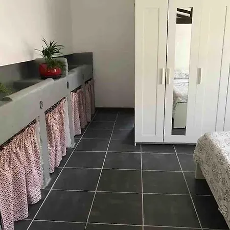 Apartment Insolite Au Coeur D'une Ecurie Arles