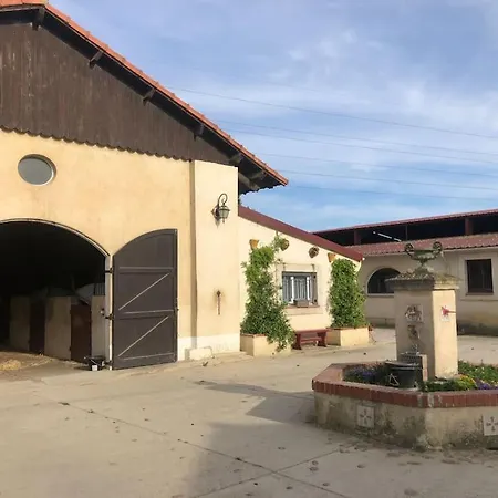 Apartment Insolite Au Coeur D'une Ecurie